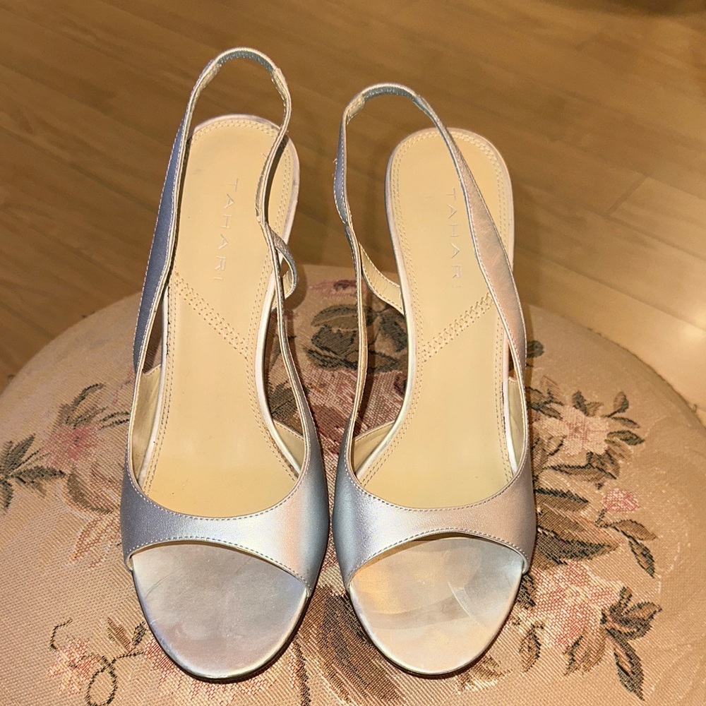 Tahari Women's Metallic Slingback Heels